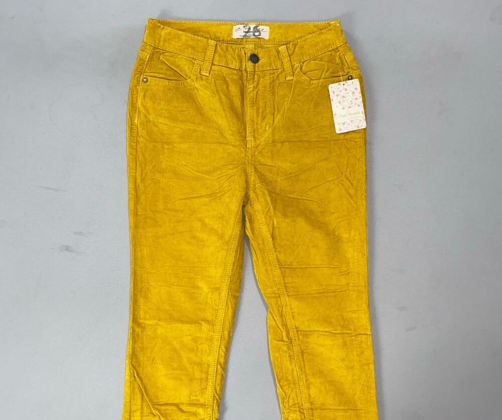We The Free People OB923192 Women's High Rise Skinny Fray Corduroy Pants. 26 NWT
